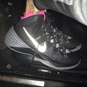 VNDS 2013 Nike hyperdunks Black/pink